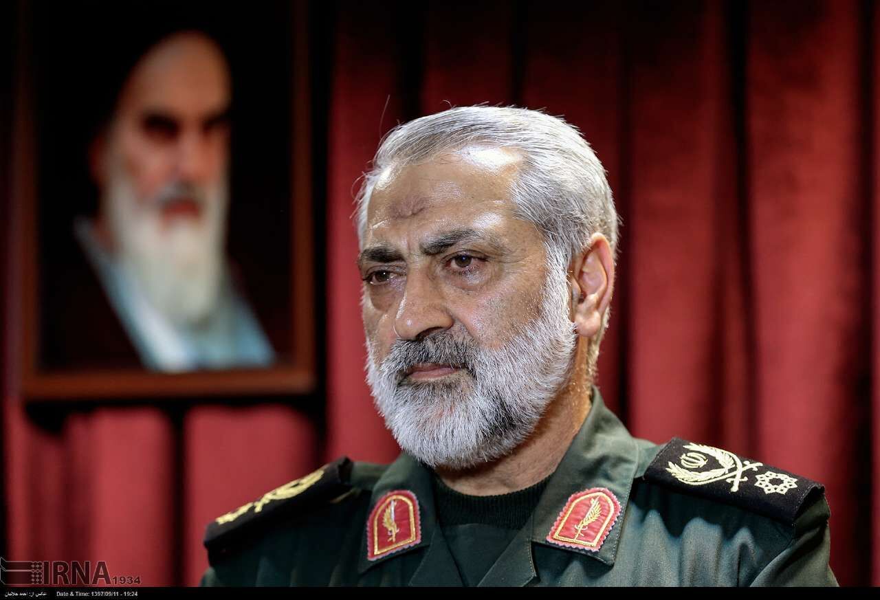سردار شکارچی: دشمن نمی‌داند ما کجا موشک تولید می‌کنیم