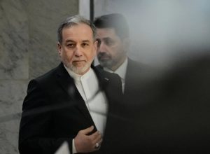 وزیر خارجه: تا زمانی که نقض تعهدات از سوی آمریکا ادامه دارد، شروع مجدد مذاکرات ممکن نیست
