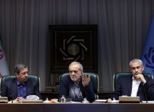 تأکید رئیس‌جمهور بر هماهنگی کامل برای حفظ ثبات اقتصادی کشور