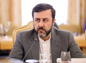 غریب آبادی: تفاهم ایران و عمان به منزله بازگشایی تنگه هرمز نیست