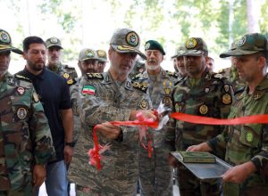 امیر حاتمی: دشمن فقط زبان زور می فهمد/تا۲۰نسل برای نقشه کشور می جنگیم