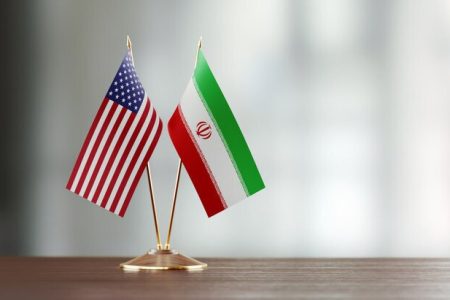 چرا ترامپ از تصمیم خود برای حمله به ایران بازگشت؟