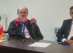 لاهوتی: افزایش قیمت بنزین به صلاح نیست