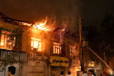 روایت کسبه از آتش‌ سوزی بازار گرگان/ آتش خاموش شد؛ اما خطر ادامه دارد