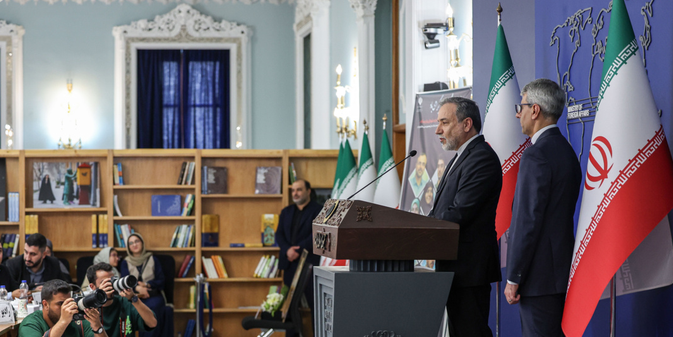 عراقچی: خبرنگاران در شکل‌گیری فهم درست تحولات جهان نقشی ارزشمند دارند