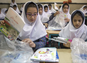 توزیع ۱۶۳ میلیون جلد کتاب درسی/برنامه آموزش «شایستگی‌های دیجیتال» تدوین می‌شود