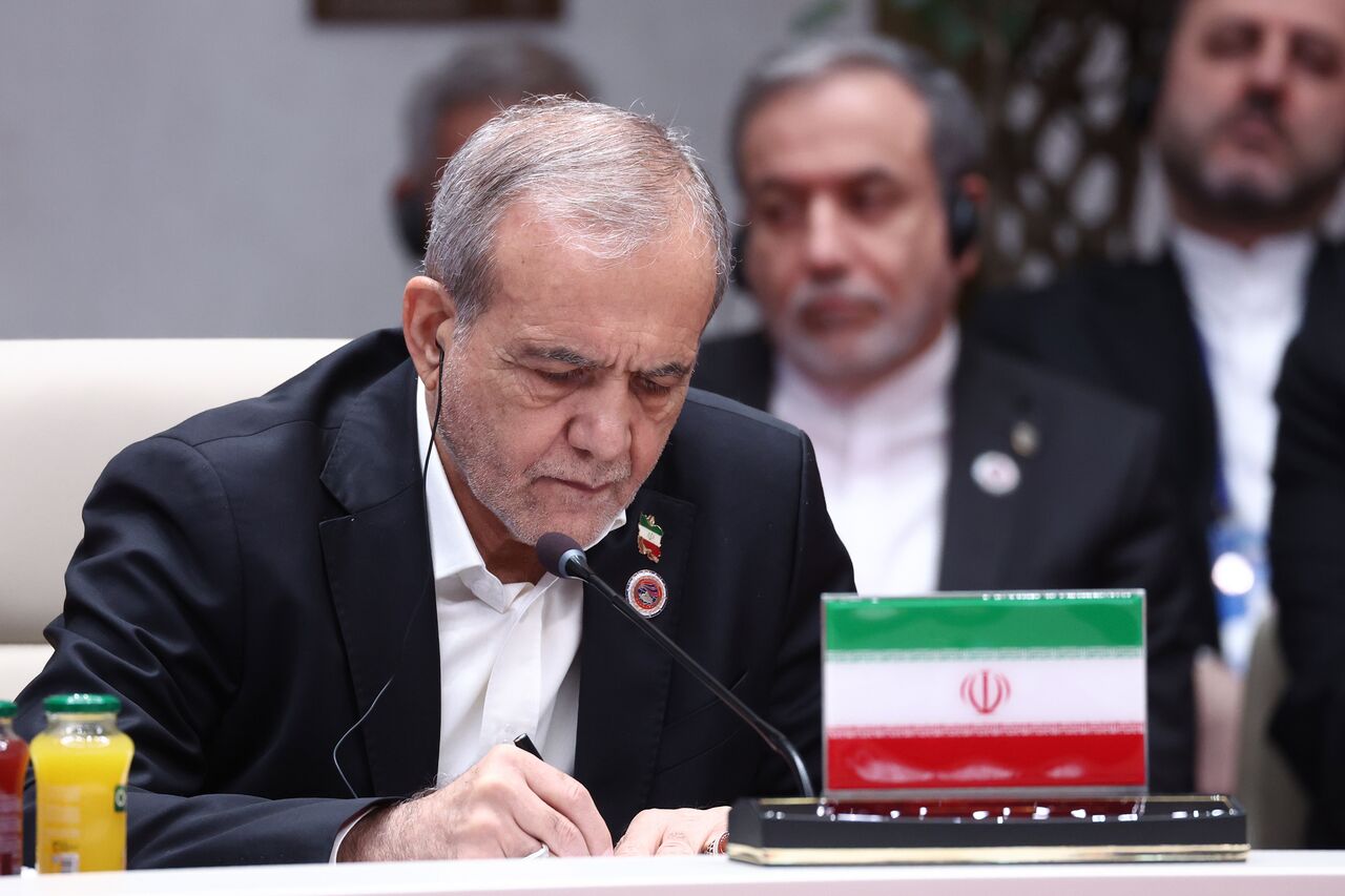 <div class="routitr pt-6" style="font-size: 0.8em; color: #666; ">با حضور پزشکیان صورت گرفت؛</div>تصویب و امضای مجموعه‌ای از اسناد همکاری در نشست سران سازمان همکاری شانگهای