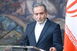عراقچی خطاب به همتای فرانسوی: اشک تمساح بس است
