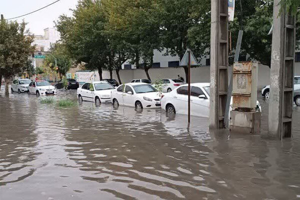 تعطیلی ادارات و مراکز آموزشی مازندران درپی بارندگی شدید