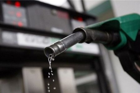 ۳ میلیون لیتر کاهش مصرف در برابر ۱۰ میلیون لیتر ناترازی بنزین/ درآمد حاصل از نرخ سوم چه می‌شود؟