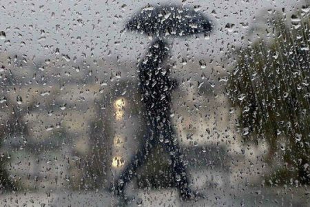 رگبار باران در شمال کشور/ وزش باد شدید و گردوخاک در مرکز و شرق