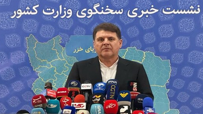 زینی‌وند: اکثر مردم خواهان دفاع عزتمندانه و مقاومت در مقابل دشمن هستند