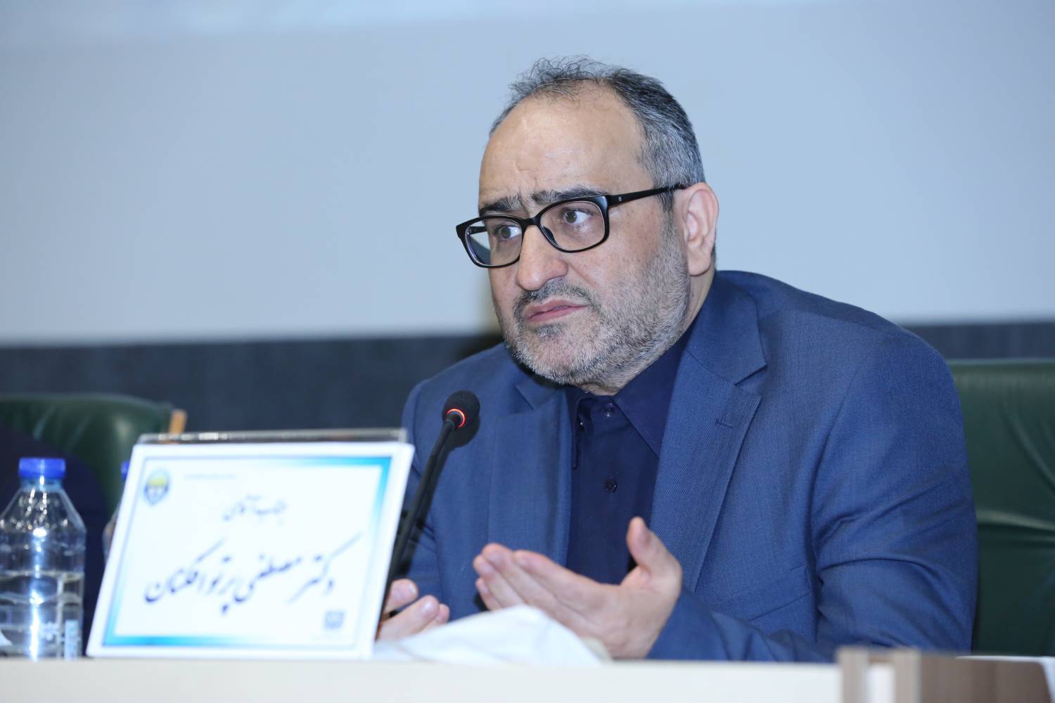 دکتر پرتوافکنان: مداخلات در نرخ سود، ریشه بخشی از ناترازی نظام بانکی است