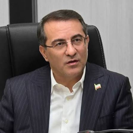 گزارش حقوق کارمندان روی میز دولت/ دستور رئیس جمهور برای ارتقای معیشت کارکنان