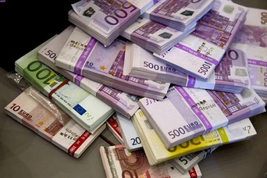 بانک مرکزی سقف حوالههای ارزی را افزایش داد بانک مرکزی سقف حوالههای ارزی را افزایش داد