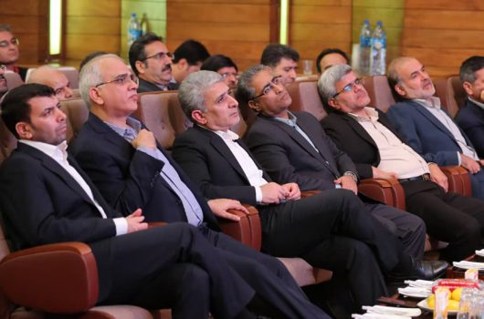 تلاش برای کاهش قیمت تمام شده پول؛ پیام مدیرعامل به کارکنان بانک ملی ایران در استان خراسان رضوی تلاش برای کاهش قیمت تمام شده پول؛ پیام مدیرعامل به کارکنان بانک ملی ایران در استان خراسان رضوی