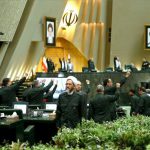 بهارستان سبز پوش شد/ نمایندگان مجلس لباس سپاه به تن کردند