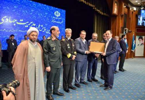 از مدیرعامل بیمه آسیا به عنوان مدیر ملی جهادی کشور تقدیر شد از مدیرعامل بیمه آسیا به عنوان مدیر ملی جهادی کشور تقدیر شد
