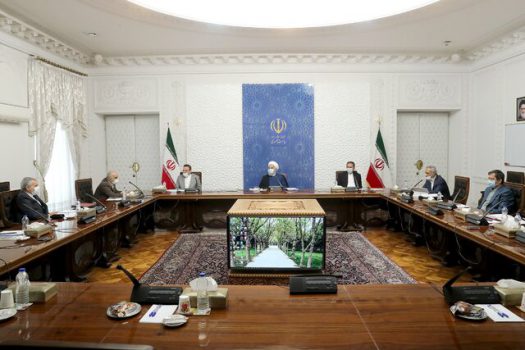 تمامی دستگاههای دولتی موظف به عرضه سهام شرکتهای خود در بورس هستند تمامی دستگاههای دولتی موظف به عرضه سهام شرکتهای خود در بورس هستند