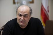 مردم فعلا مسافرت نروند/ زمان برای خرید عید وجود دارد