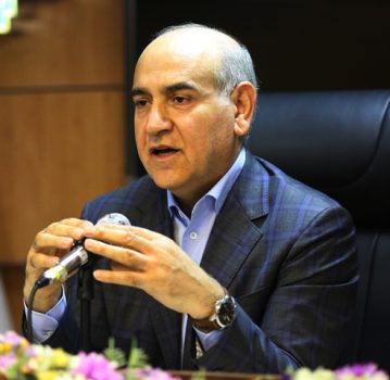مدیرعامل بانک کشاورزی تبیین کرد : حمایت مالی موثر نظام بانکی از بخش کشاورزی با پیشقراولی بانک کشاورزی مدیرعامل بانک کشاورزی تبیین کرد : حمایت مالی موثر نظام بانکی از بخش کشاورزی با پیشقراولی بانک کشاورزی