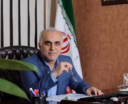 دفاع جانانه دژپسند از عملکرد بانکها دفاع جانانه دژپسند از عملکرد بانکها
