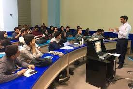 امکان بازگشایی دانشگاهها تا پایان خردادماه ضعیف است امکان بازگشایی دانشگاهها تا پایان خردادماه ضعیف است