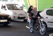 معاون قوه قضاییه: موتورسواری اشکال شرعی ندارد