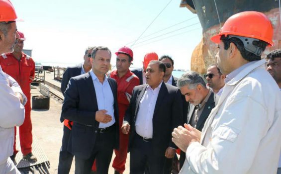 پرداخت 1400 میلیارد ریال تسهیلات بانک توسعه تعاون در استان هرمزگان پرداخت 1400 میلیارد ریال تسهیلات بانک توسعه تعاون در استان هرمزگان