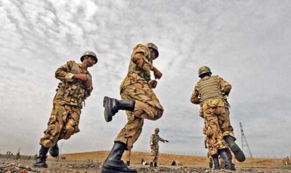 ۲۰۰ هزار سرباز امسال امدادگر میشوند ۲۰۰ هزار سرباز امسال امدادگر میشوند