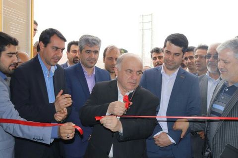 افتتاح نیروگاه خورشیدی 10 مگاواتی شرکت تابان در آباده افتتاح نیروگاه خورشیدی 10 مگاواتی شرکت تابان در آباده