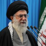 رهبر انقلاب:به اسم بازار نمی‌توان با جمهوری اسلامی مقابله کرد/ حرف بازاری ها حرف درستی بود