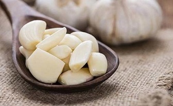 با مصرف سیر از این بیماری مرگبار دور خواهید ماند