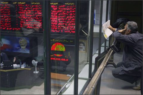شاخص بورس 5000واحد کاهش یافت
