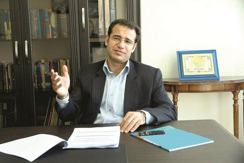سرمایه گذاران با احتیاط وارد بازار سهام شوند