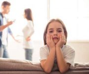پدر و مادر ها بعد از طلاق با فرزند خود چه طور رفتار کنند؟