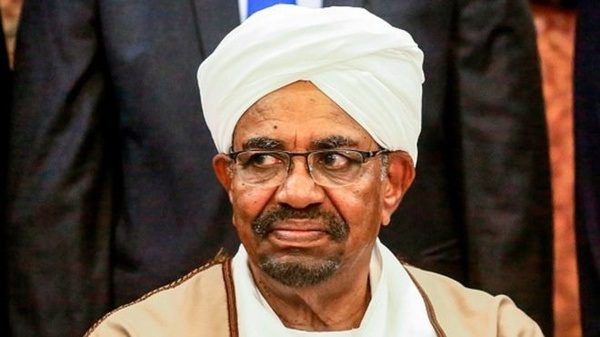 چرا عمر البشیر غذا نمی خورد؟ چرا عمر البشیر غذا نمی خورد؟
