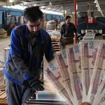 چرا کارفرماها عیدی کارگران را به روزهای آخر سال موکول می کنند؟