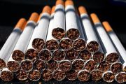 کاهش سن استعمال دخانیات در کشور / حضور پررنگ کارخانه‌های سیگار ژاپنی‌ها در مناطق آزاد ایران