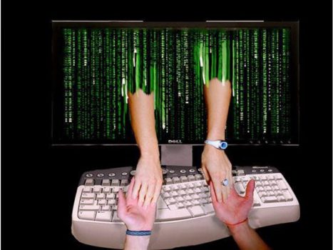 در اینترنت به دنبال همسر نباشید در اینترنت به دنبال همسر نباشید